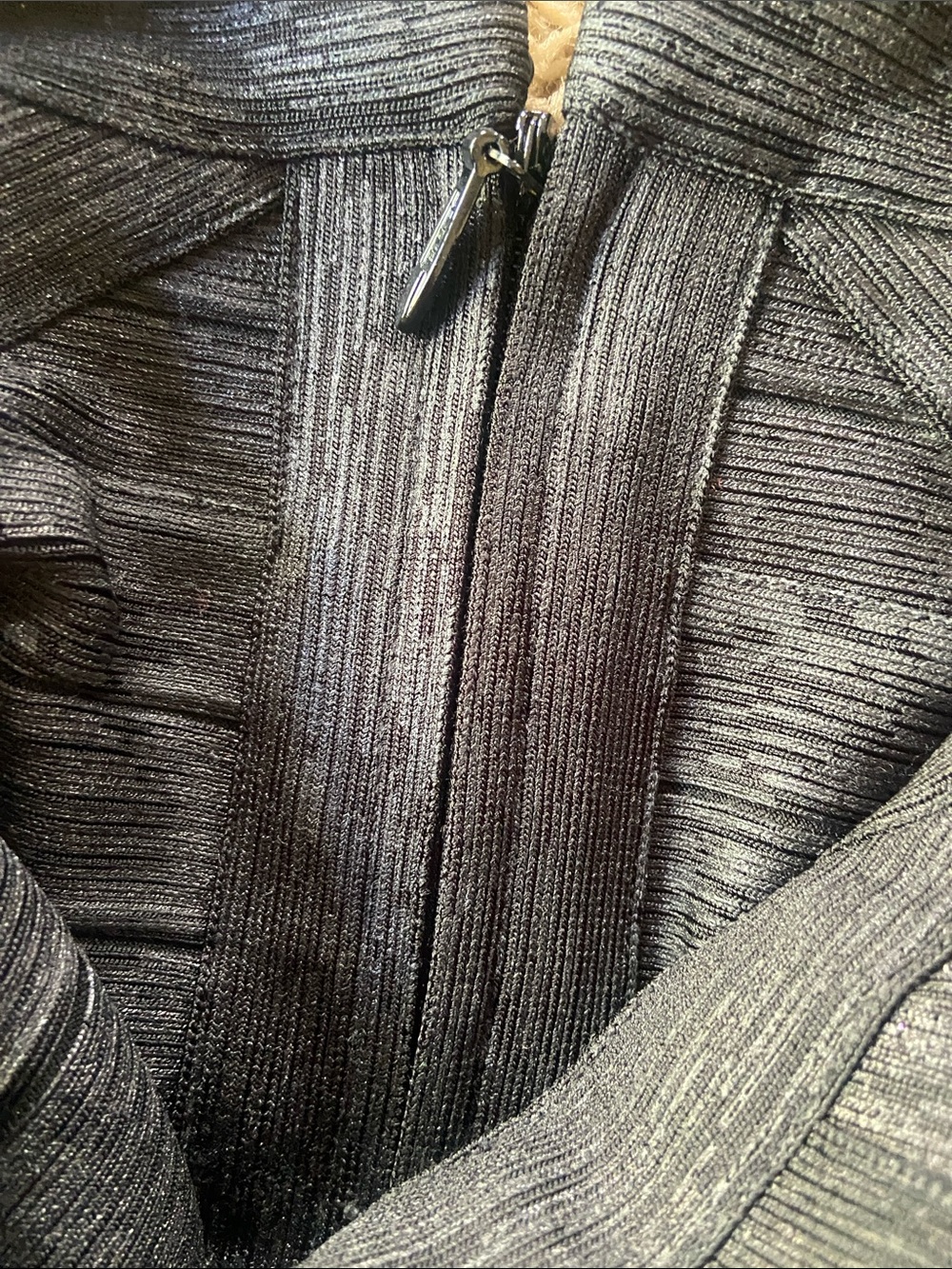 Herve Leger - Picture 5 of 7